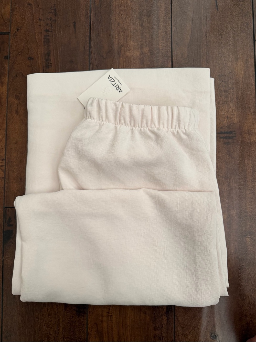 Aritzia Lodge Pants - Picture 5 of 5